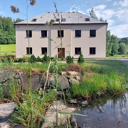 Hotel Penzion Staré Purkartice Hostalkovy Esterno foto