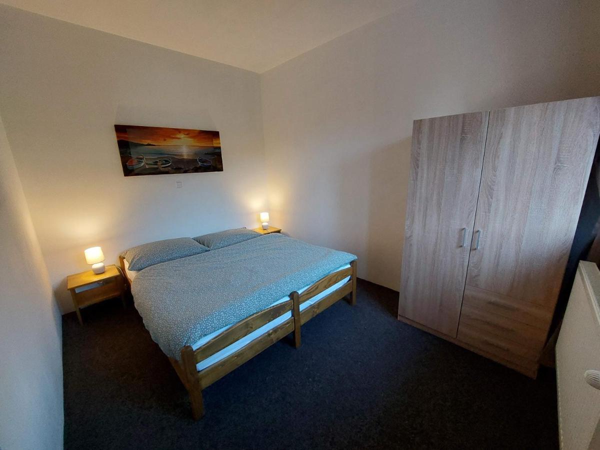 Hotel Penzion Staré Purkartice Hostalkovy Esterno foto